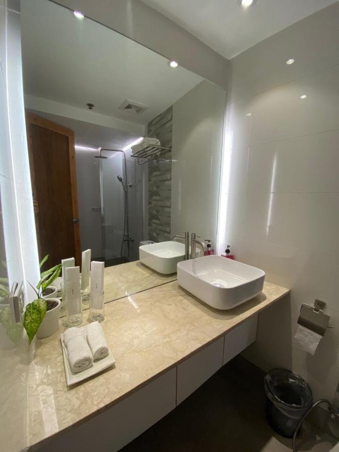 Tely'S Bed & Breakfast Iloilo Powered By Cocotel المظهر الخارجي الصورة