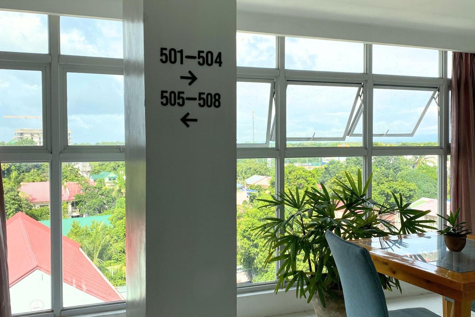 Tely'S Bed & Breakfast Iloilo Powered By Cocotel المظهر الخارجي الصورة